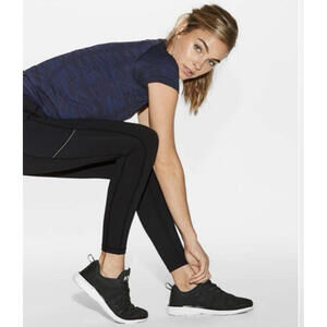 Lululemon Speed Up Tight Size 8 Full On Luxtreme Brushed 28" Black Athleisure